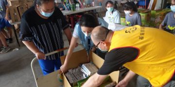 受助者爆增、捐款銳減，疫情下的社福團體營運困境