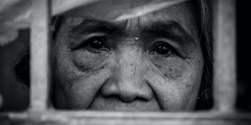 阿嬤自殺了？疫情下失去據點生活，獨居長者的悲歌