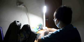 低收入家庭經濟現隱憂 展望會募平安紅包 助3,200邊緣戶過好年