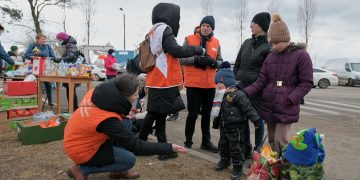 展望會已將糧食與物資送進烏克蘭當地醫院 預估難民將面臨缺糧問題