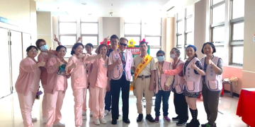 視障愛心行善團溫暖雙和醫院 護理節公益按摩致敬白衣天使