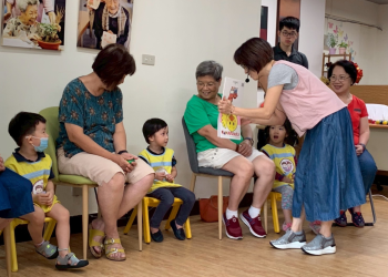 科技長幼共讀健康計畫：閱讀處方與跨世代的對話